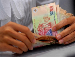 Lãi suất huy động còn 12% kể từ 11/4